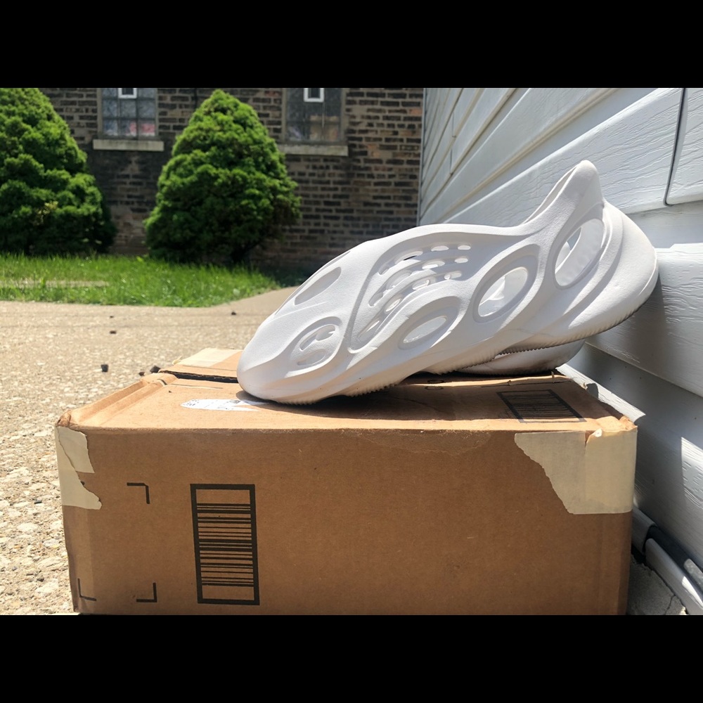 COPY - Adidas Yeezy Foam Runner